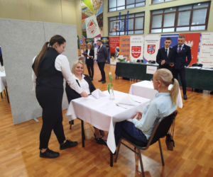 Już po raz ósmy w Siedlcach rywalizowali młodzi kelnerzy z całej Polski