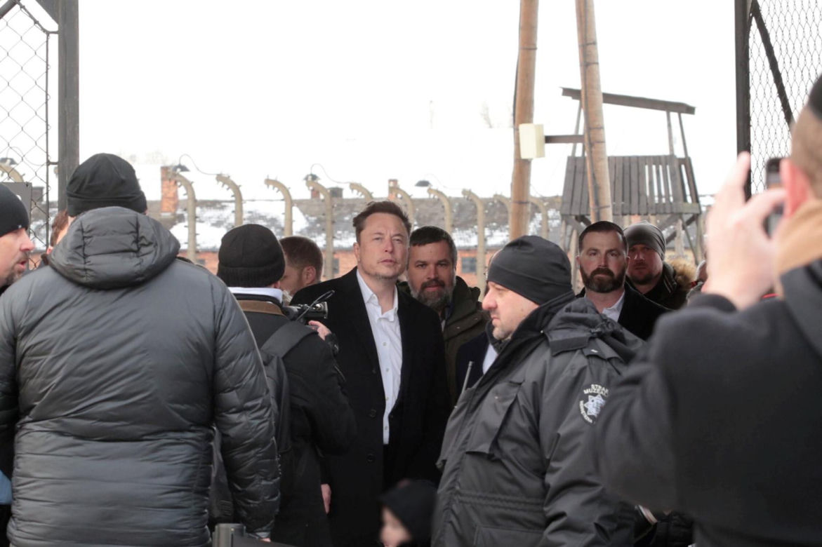 Elon Musk z wizytą w Muzeum Auschwitz-Birkenau