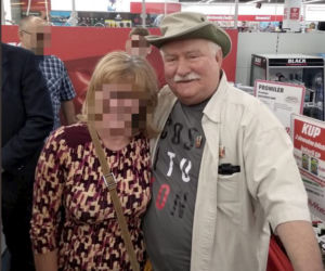 Wałęsa buszuje w Media Markcie