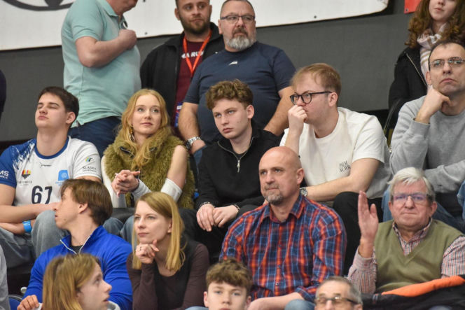 Halowe mistrzostwa Polski w Kujawsko-Pomorskiej Arenie Toruń. Zdjęcia kibiców i zawodników