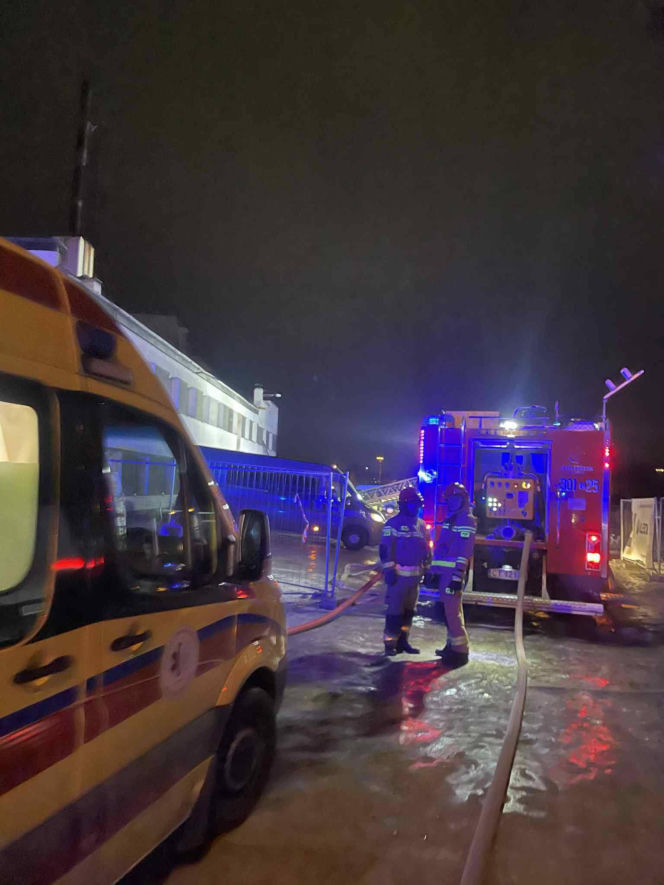 Pożar hotelu pracowniczego w Bydgoszczy! Kilka osób trafiło do szpitala
