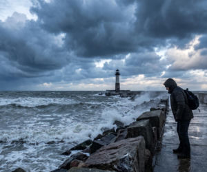 Chłodne powietrze polarne morskie dociera do Polski. Niże zdominują pogodę