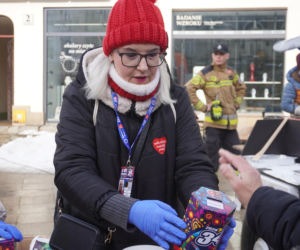 34. Finał WOŚP. Dziennikarze Radia ESKA rozgrzewają Tarnów pysznym żurkiem!