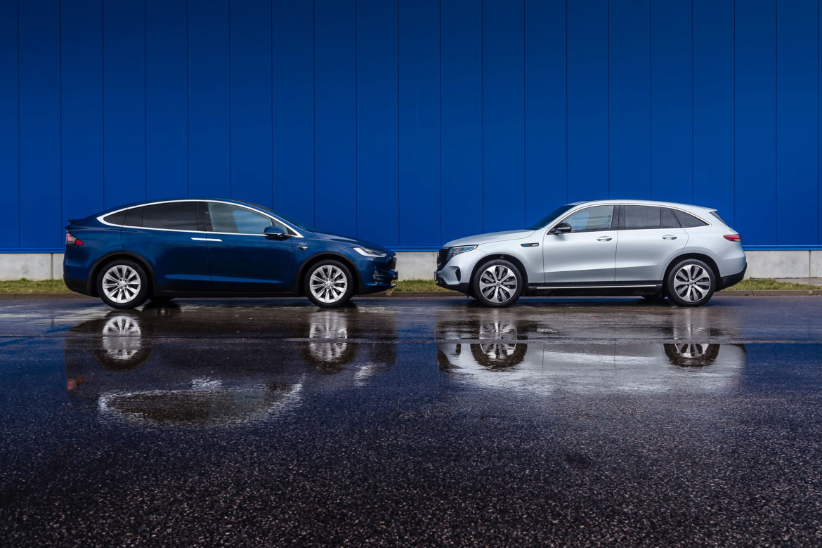 Mercedes-Benz EQC 400 vs. Tesla Model X 100D