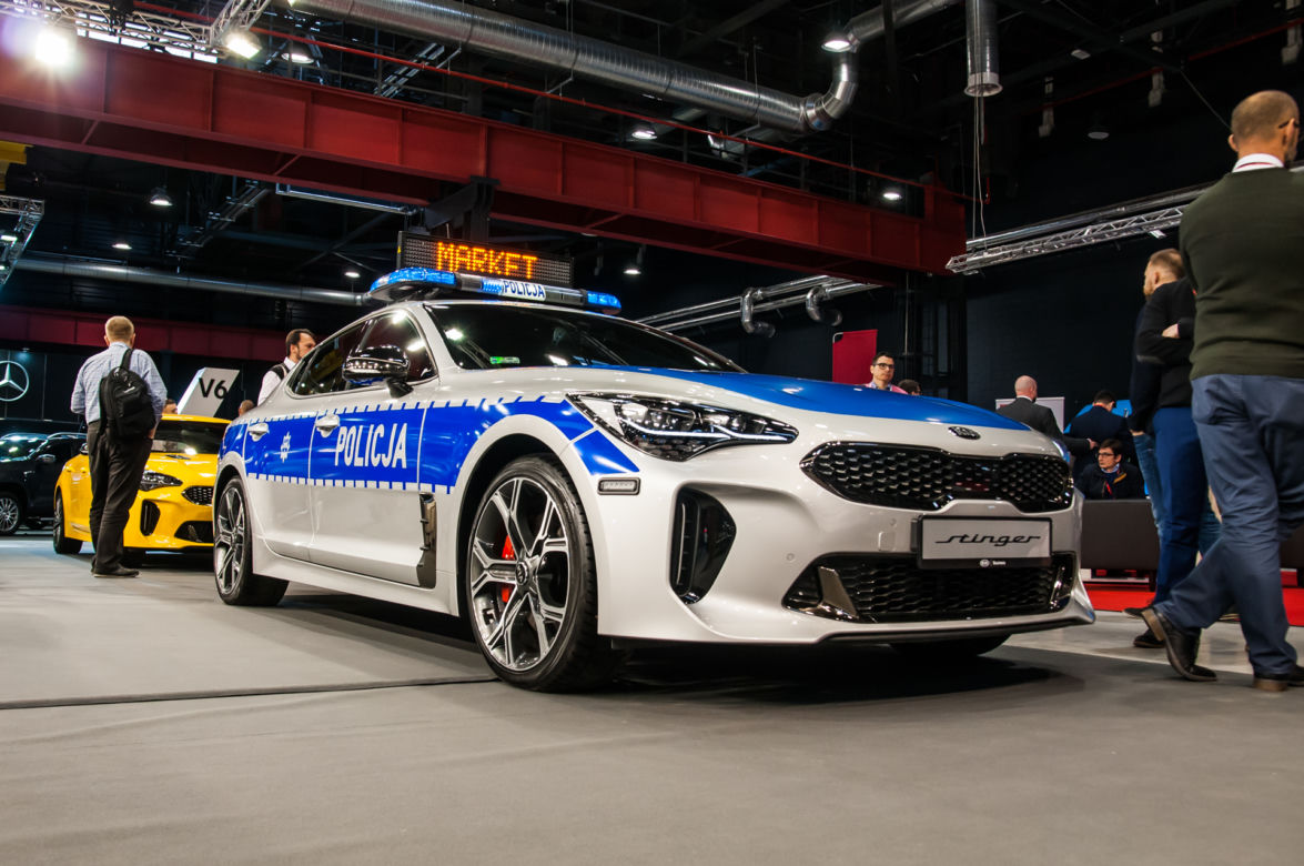 Kia Stinger GT, oznakowany radiowóz