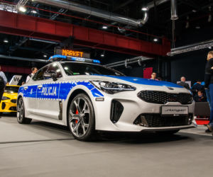 Kia Stinger GT, oznakowany radiowóz