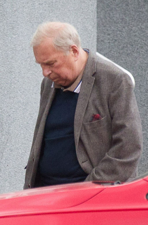 Załamany Jerzy Stuhr u lekarza