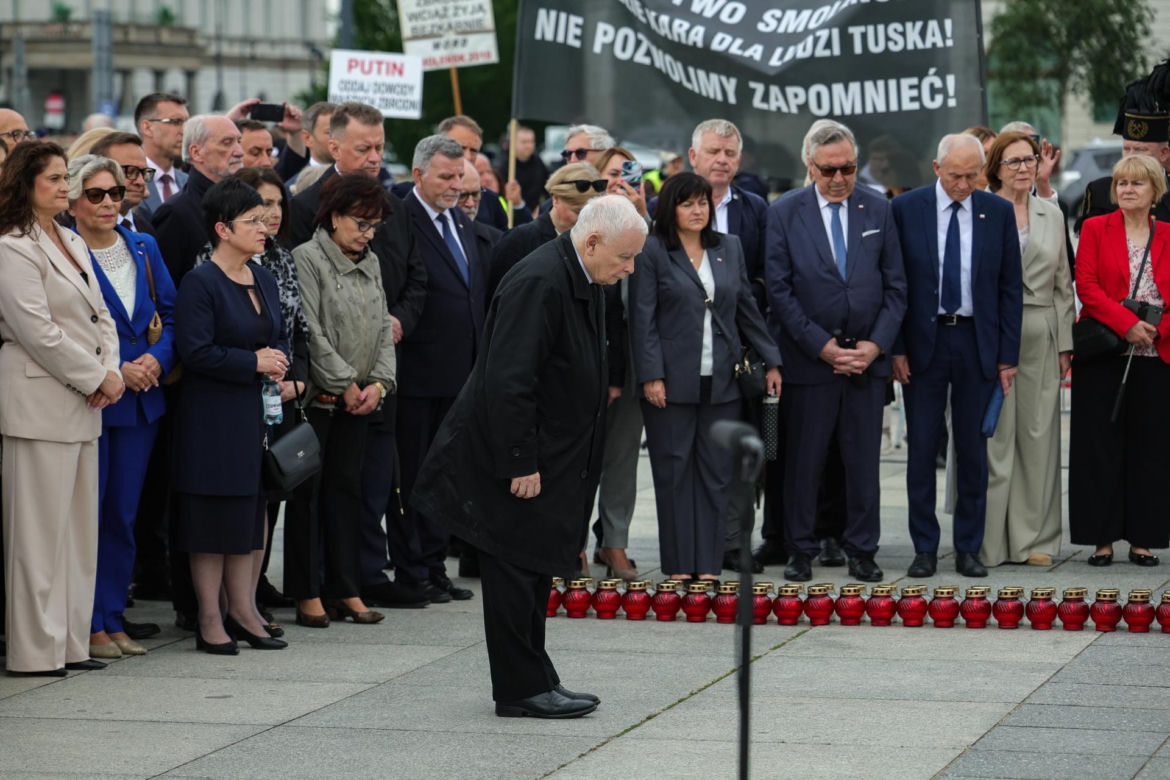 Obchody miesięcznicy smoleńskiej w Warszawie