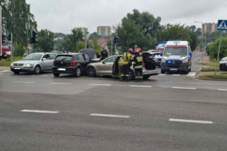 Wypadek na skrzyżowaniu w Starachowicach