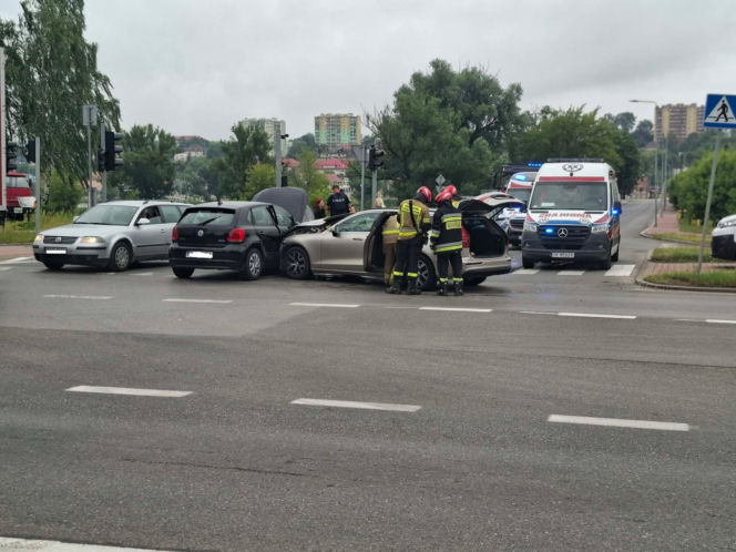 Wypadek na skrzyżowaniu w Starachowicach