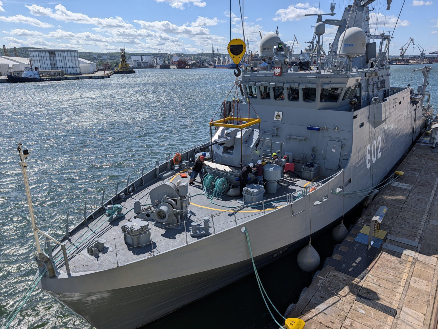 OSU-35K już na pokładzie ORP "Albatros"