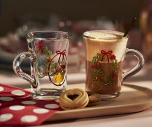 Naczynia z motywem świąteczym