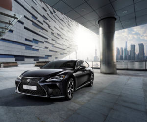 (2021) Lexus LS po liftingu