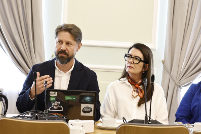 Dymińscy szukają syna już trzeci rok. Ślad urywa się na moście w Warszawie