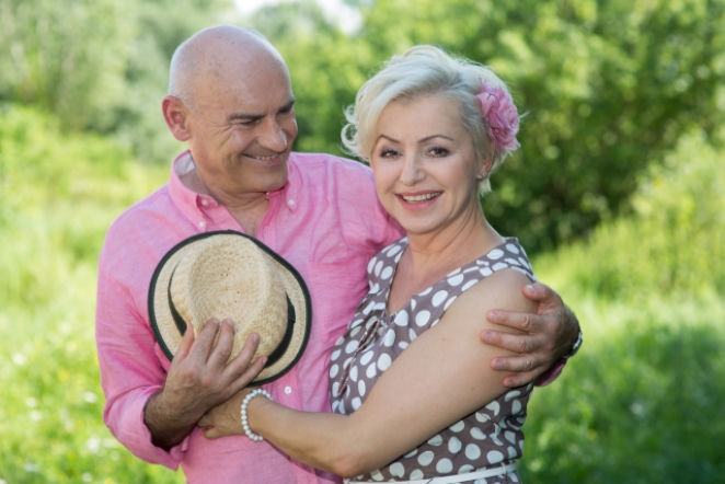 Na Wspólnej. Roman Hoffer (Waldemar Obłoza), Honorata (Aleksandra Konieczna)