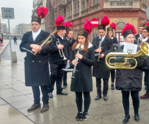 Katowice: Orkiestra Górnicza odegrała katowicki hejnał! Tak w mieście zakończyła się Barbórka [ZDJĘCIA, AUDIO]