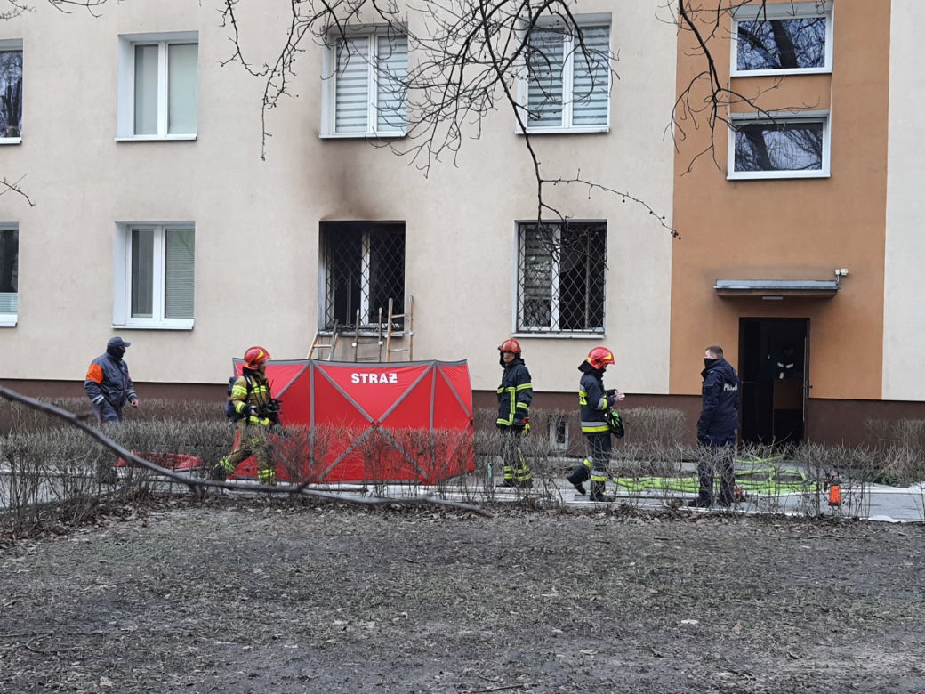 Dramatyczny pożar w bloku na Pradze