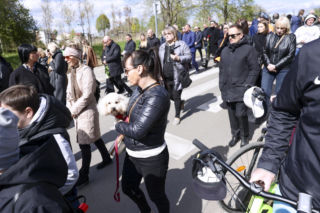 Poświęcił im swoją kampanię wyborczą. Przyszły na pogrzeb Łukasza Litewki. Oczy od razu się zaszkliły