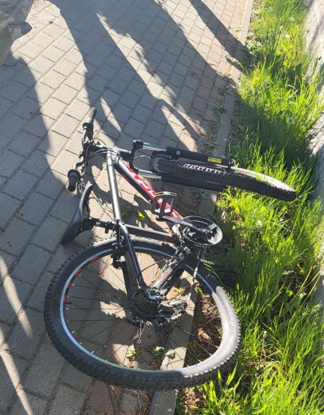 7-latek wjechał pod BMW! Groźny wypadek pod Słupskiem