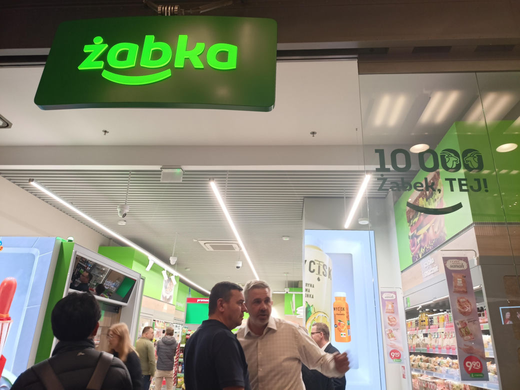 Otwarcie jubileuszowego sklepu Żabka