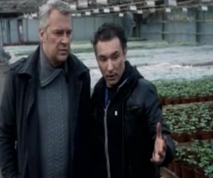 Krew z krwi odcinek 1. Wiktor (Andrzej Andrzejewski), Marek (Zbigniew Stryj)