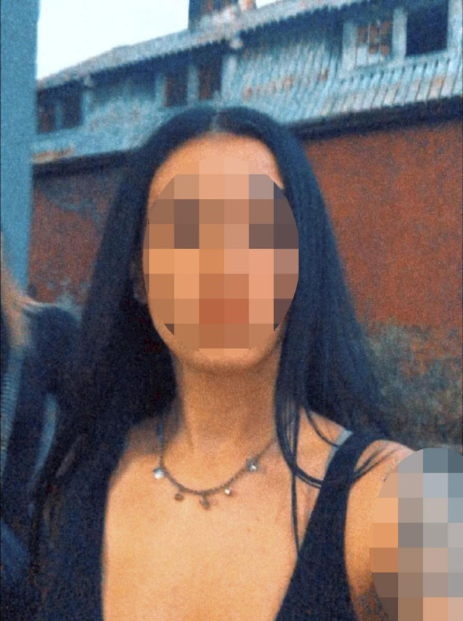 Mateusz rzucił monetą. Wypadł orzeł, więc udusił Wiktorię