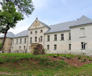 Ukraina