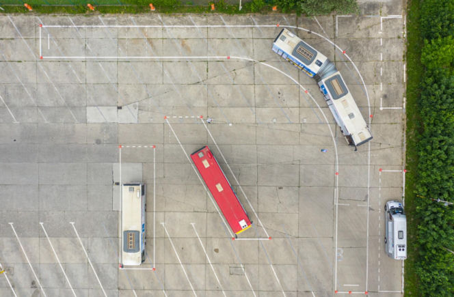 Szukasz pracy? Zrób bezpłatny kurs w MPK Wrocław i zostań kierowcą autobusu miejskiego