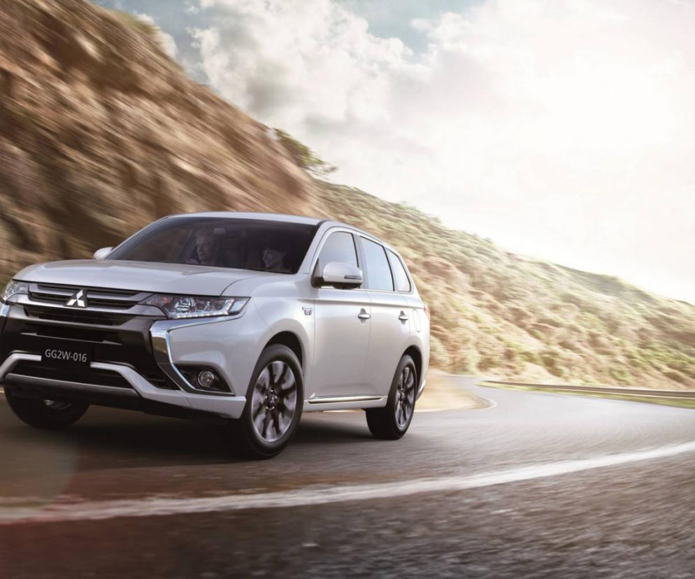 2015 Mitsubishi Outlander PHEV