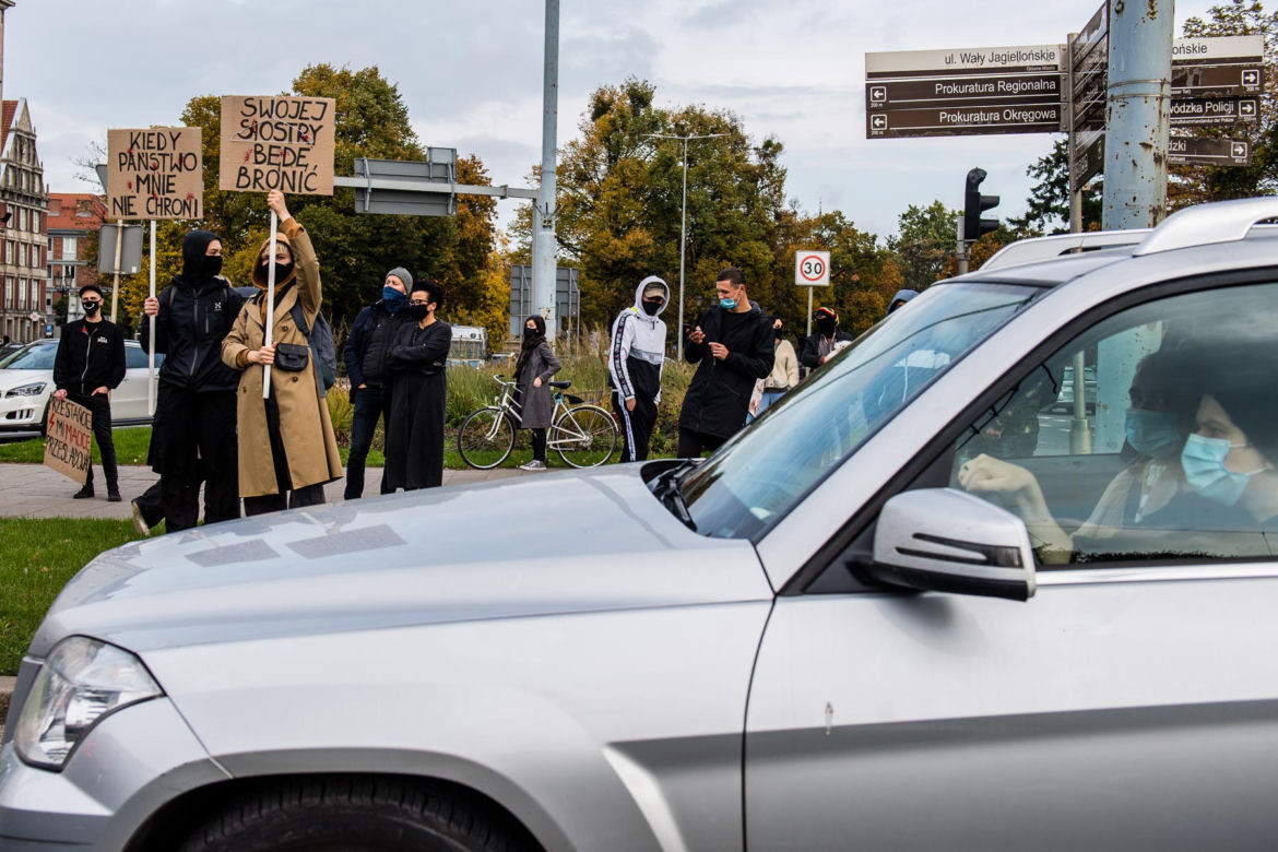 Strajk Kobiet: Protest w Gdańsku! Policja użyła gazu. 4 osoby zatrzymane [ZDJĘCIA]