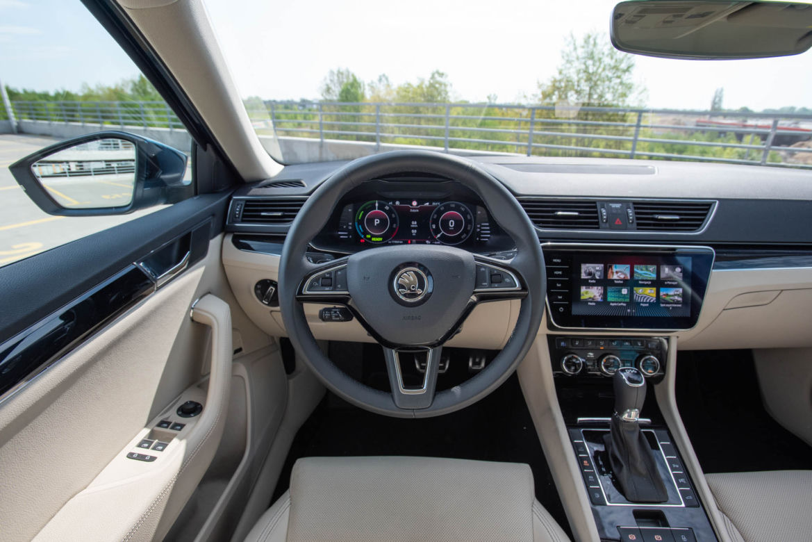 Skoda Superb L&K IV PLUG-IN HYBRID