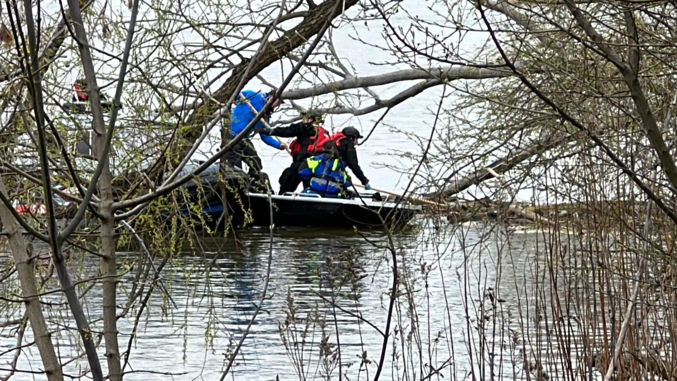  Ojciec zaginionego Krzysia Dymińskiego szukał syna w Wiśle. Wyłowiono zwłoki