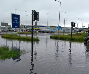 Ulewy w Małopolsce 23.05.2019: Ulice zamieniły się w rwące rzeki, sytuacja jest dramatyczna