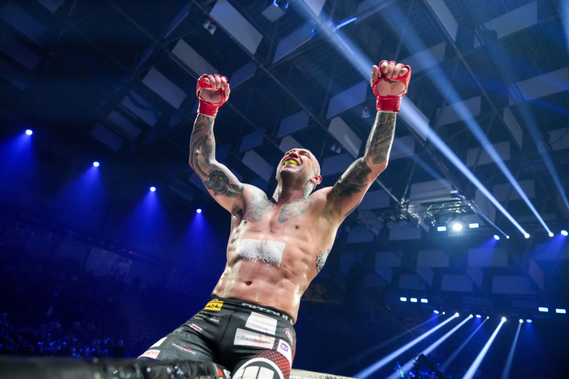 Paczuski: Potworne rozcięcie na twarzy gwiazdy KSW