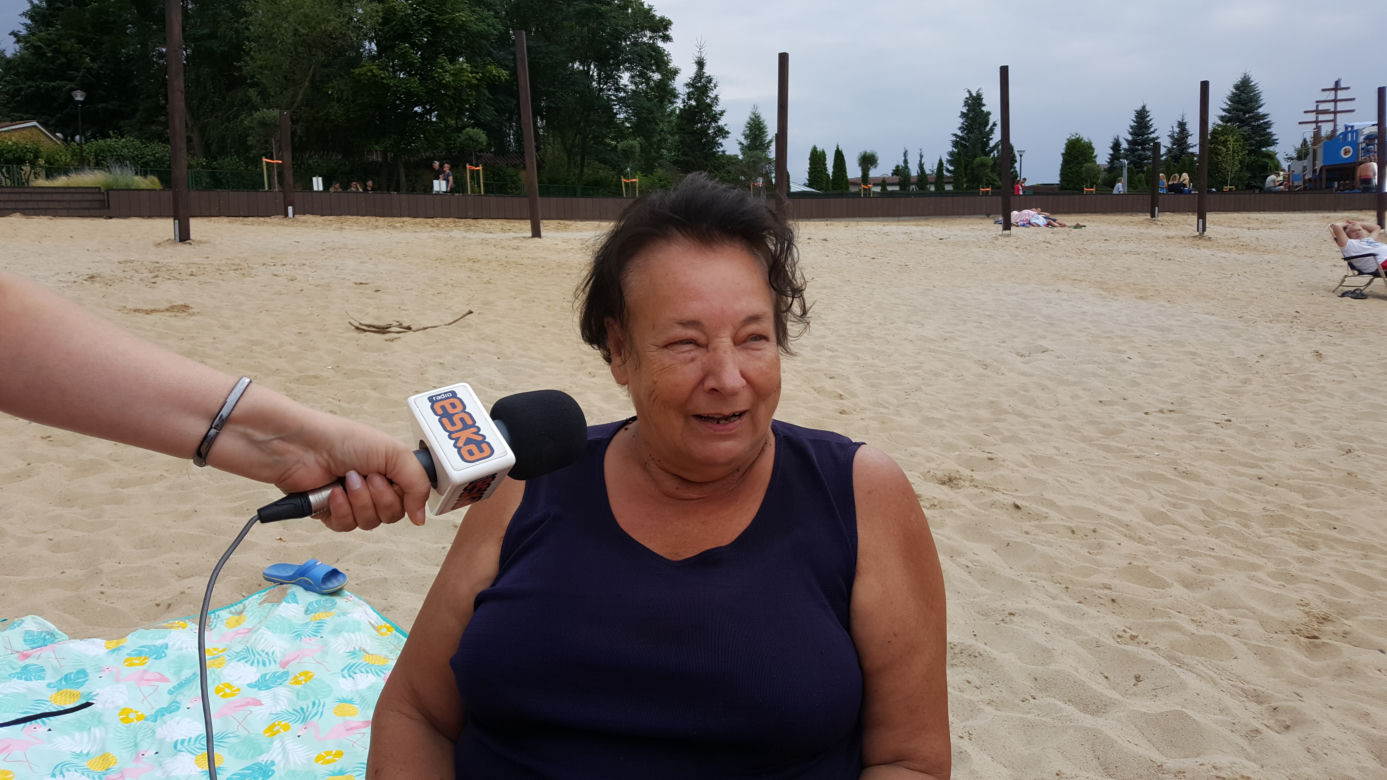 Bydgoska ekipa Eska Summer City na plaży w Pieczyskach