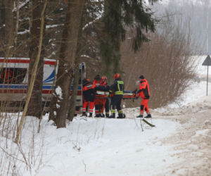 Poważny wypadek na Warmii i Mazurach. Lód paraliżuje region
