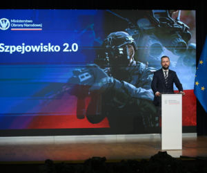 Szef MON Władysław Kosiniak-Kamysz podczas konferencji Szpejowisko 2.0 w siedzibie Dowództwa Wojsk Obrony Terytorialnej w Zegrzu