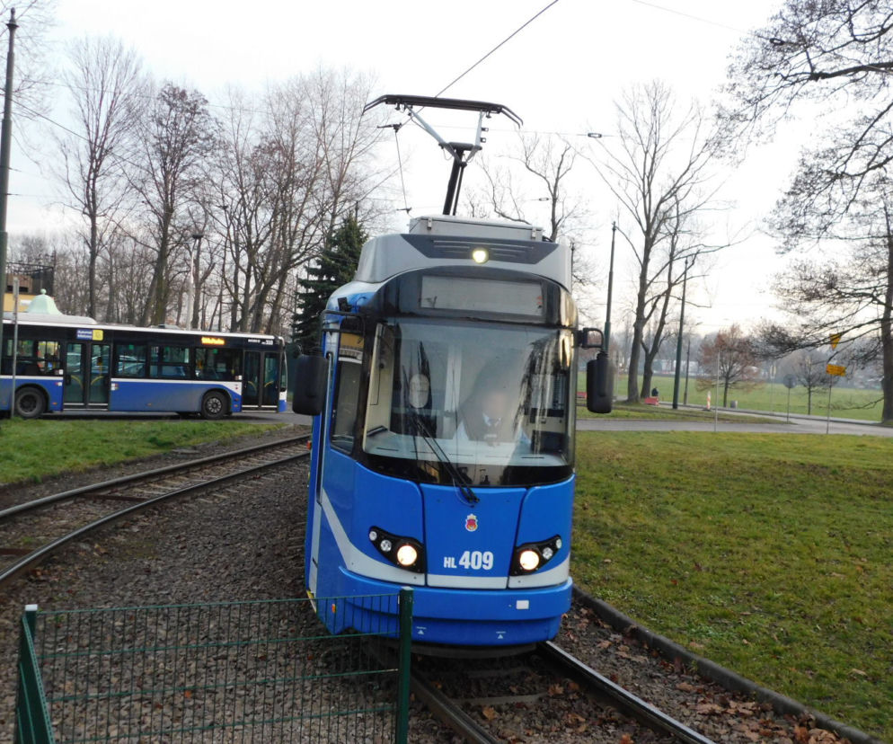 Wykolejenie tramwaju w centrum Krakowa. Duże utrudnienia dla pasażerów