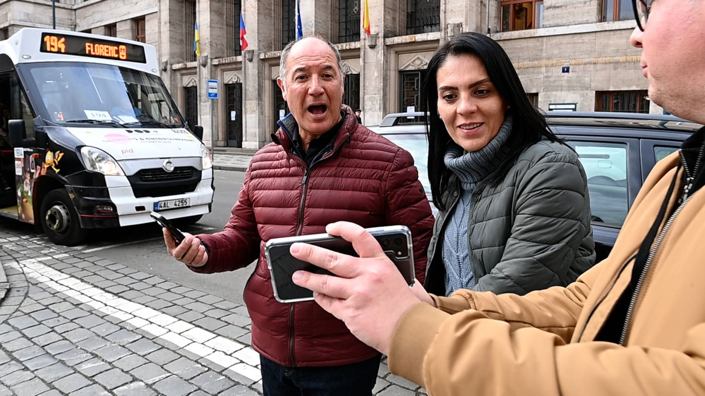 Lewandowski czy Świątek? Wyjątkowa sonda na ulicach Pragi