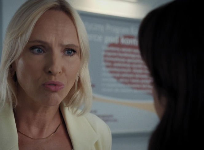 M jak miłość, odcinek 1915. Dorota (Iwona Rejzner), Aneta (Ilona Janyst)