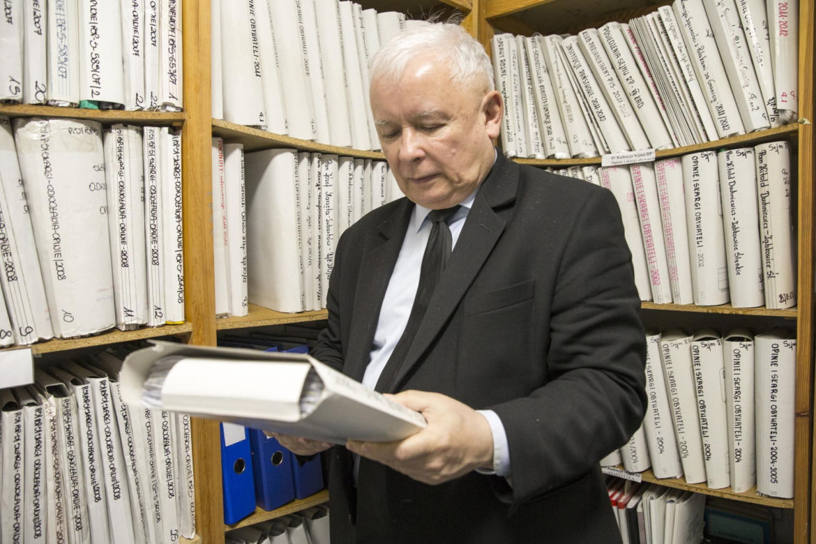 Stąd twardą ręką rządzi PiS Jarosław Kaczyński 