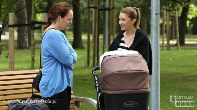 Barwy szczęścia odc. 1040. Renata (Magdalena Smalara), Iga (Ada Fijał)