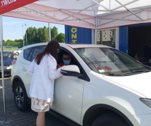 Punkt szczepień drive-thru w Siedlcach