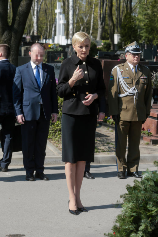 Cała prawda o strojach Agaty Dudy i Jolanty Kwaśniewskiej! Te zdjęcia nie pozostawiają wątpliwości
