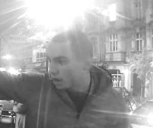 Brutalne pobicie na klatce schodowej bloku w Poznaniu