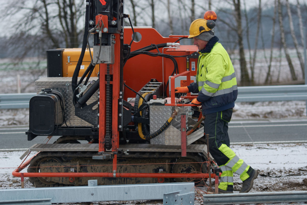Kolejny odcinek S17 rośnie w oczach. 25 km w 13 minut – po betonie