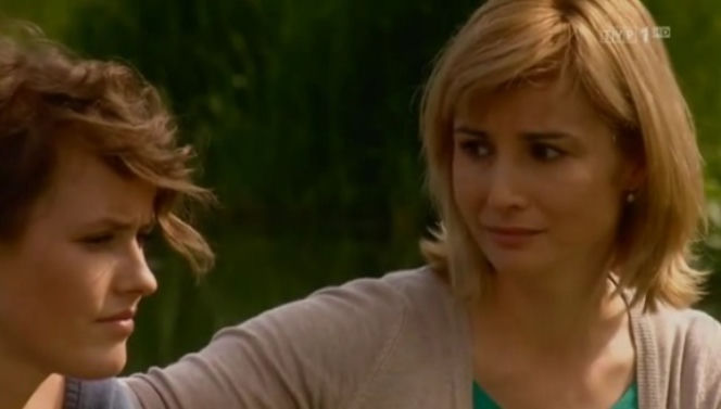 NAD ROZLEWISKIEM odc. 6. Małgosia (Joanna Brodzik), Marysia (Olga Frycz)
