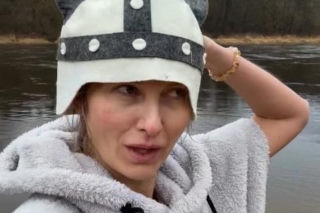 Fani drżeli o jej zdrowie, a ona… wskoczyła do lodu. Szokujące nagranie Joanny Moro!