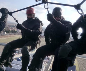 Policyjny Black Hawk nad Rzeszowem. Co się działo? [ZDJĘCIA]