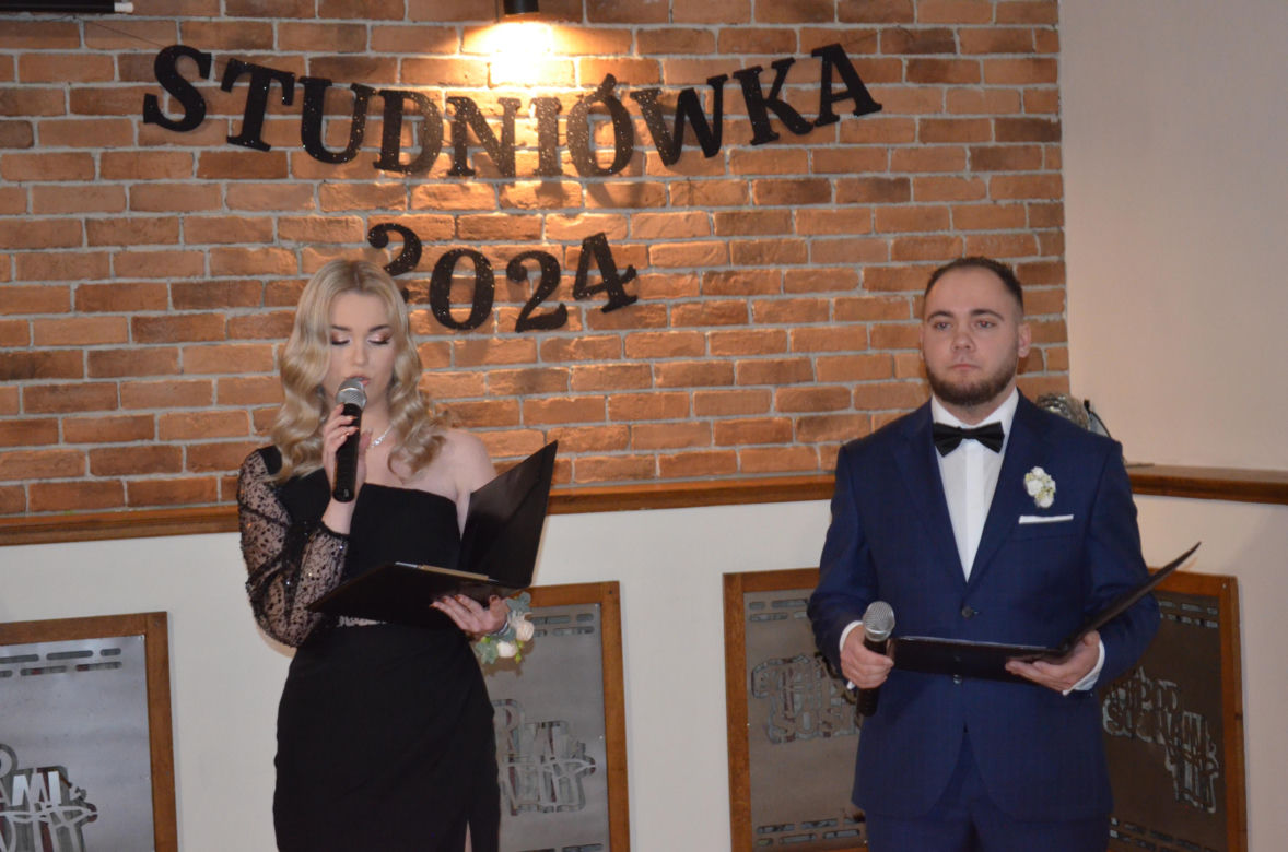Za STO dni matura. Bal Społecznego Liceum STO w Starachowicach